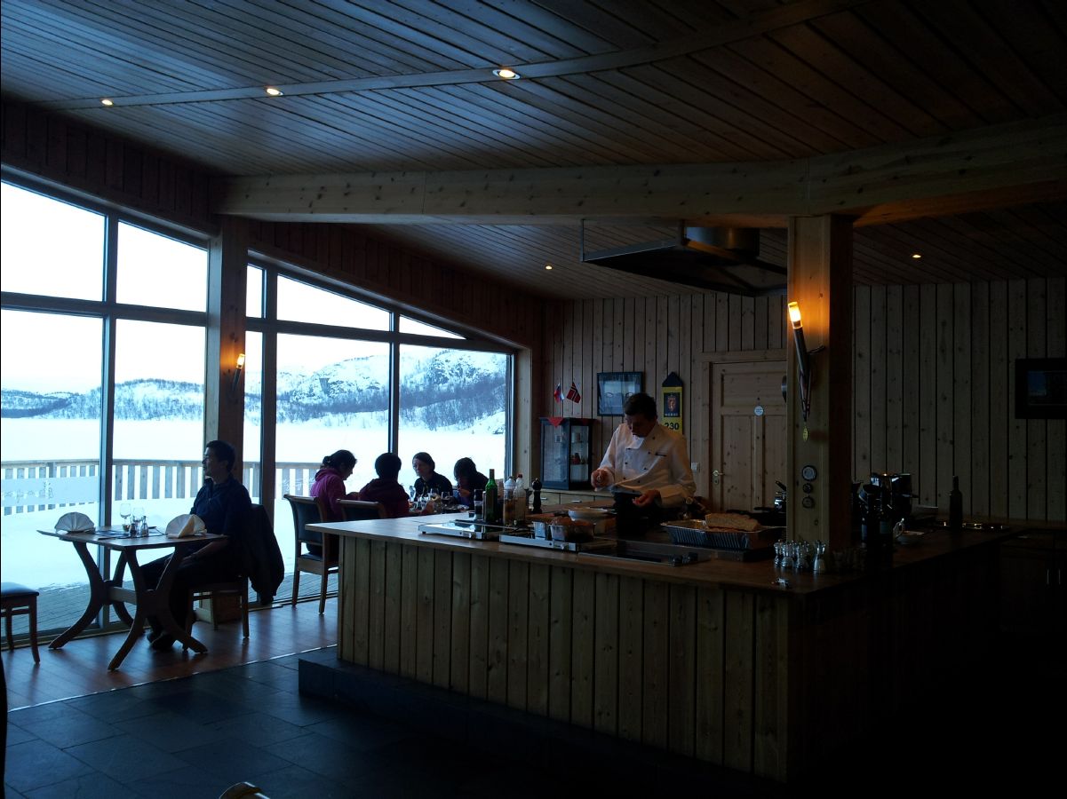 Gapahuken Restaurant07